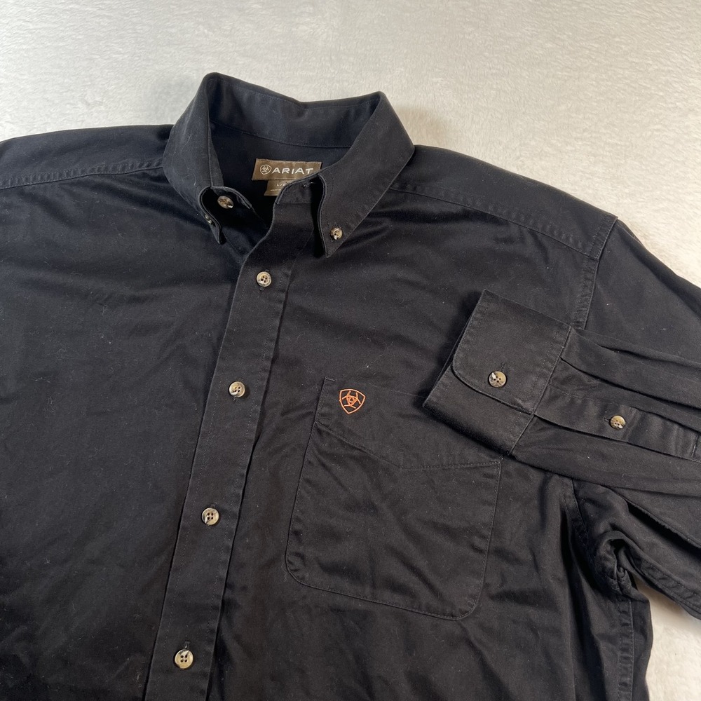 Ariat Shirt Mens Large Black Solid Long Sleeve Button Down Logo Casual Workwear